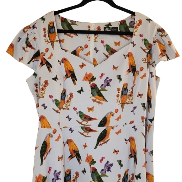 Lady Voluptuous ( Lady V) Vintage Inspired Birds & Butterfly Print Midi Length - Picture 3 of 13